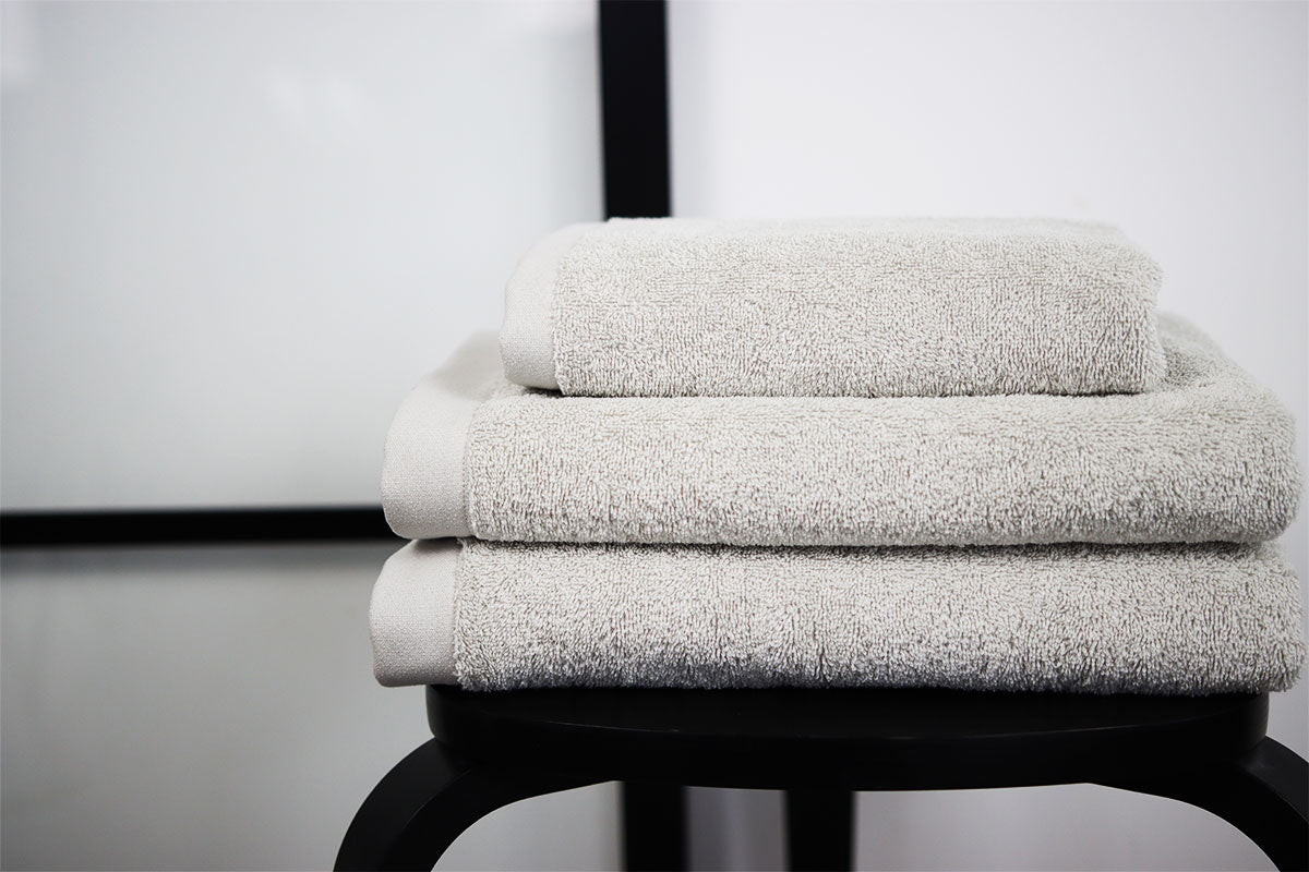 8 best ideas on how to organize your towels