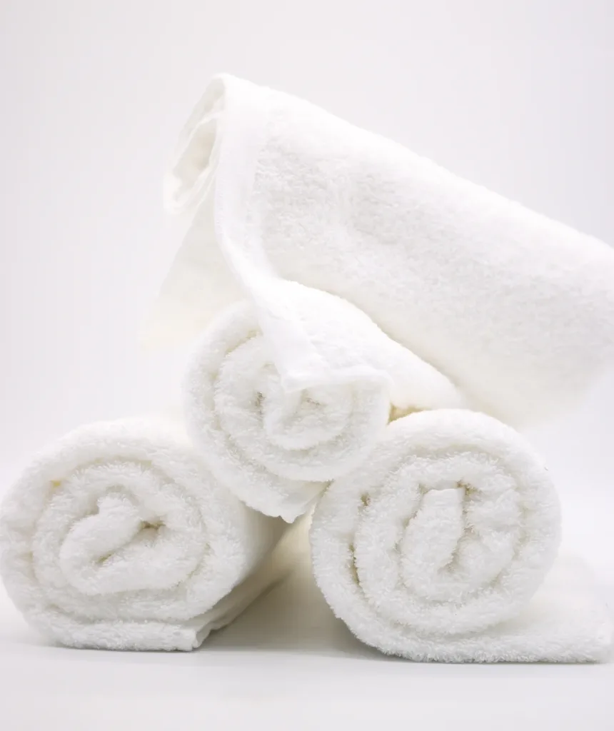 Luzxury White Towels DomSoeiro 100 Premium cotton 1