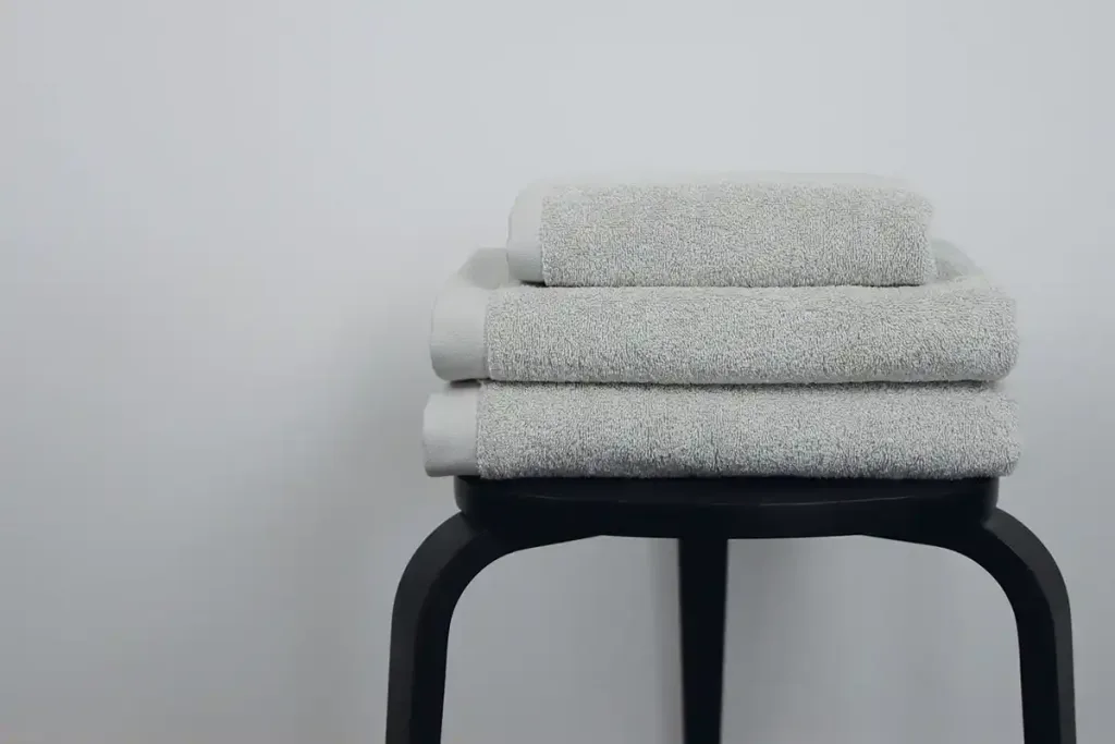 8 ideias fantásticas de como organizares as tuas toalhas